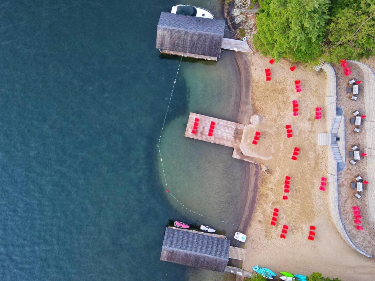 The Stone Gate Resort Lake George Buitenkant foto