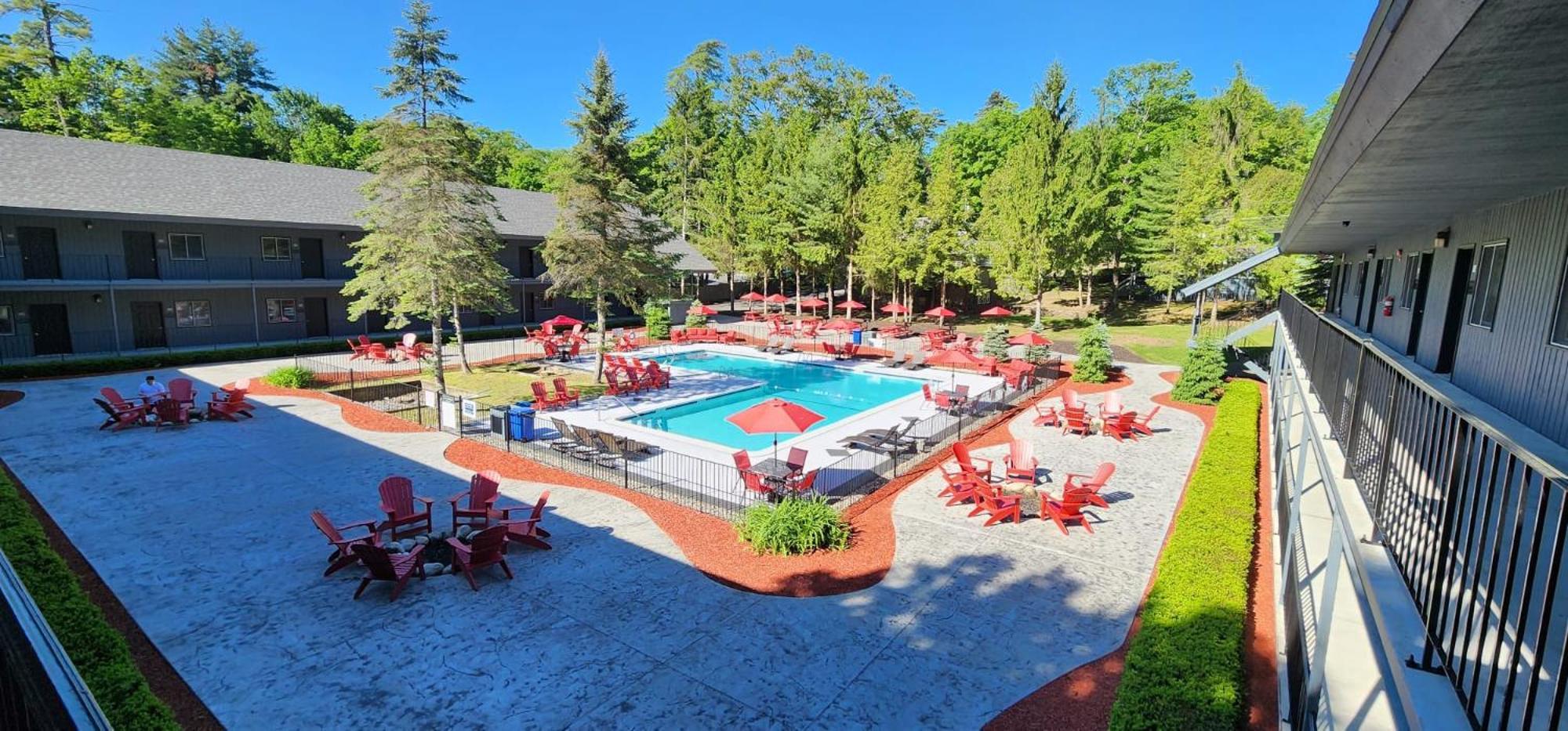 The Stone Gate Resort Lake George Buitenkant foto