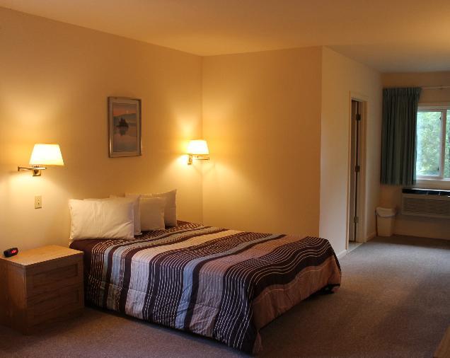 The Stone Gate Resort Lake George Buitenkant foto